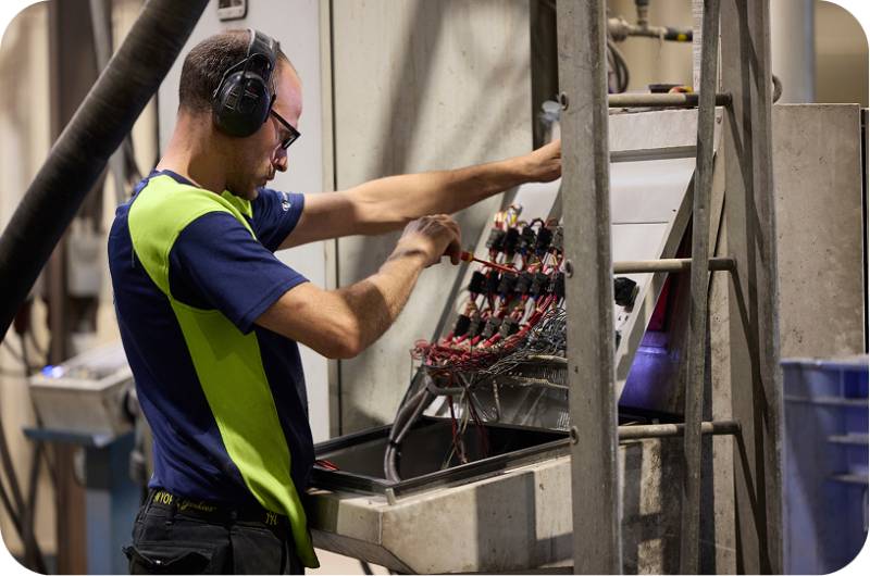 Plactic Raffer Plastic recycling for industry and regranulates | RAFF Plastics Houthulst